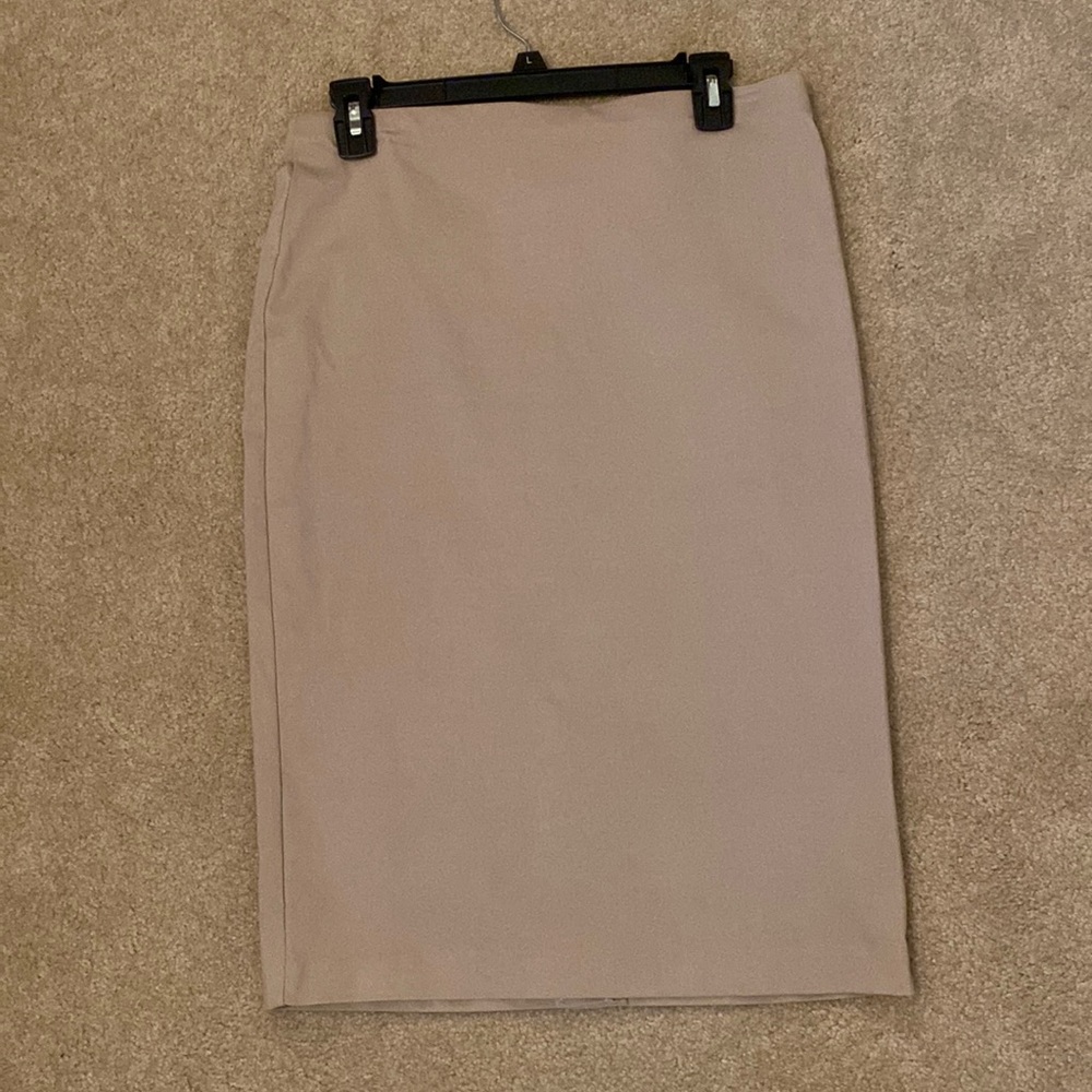 New pencil skirt does not fit